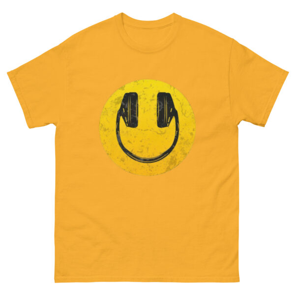 Where the Music Makes You Smile : Tune in,Chill Out tee - Image 11