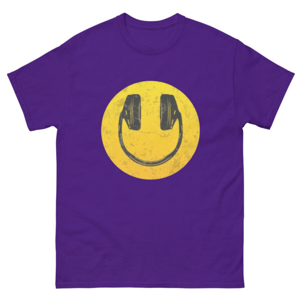 Where the Music Makes You Smile : Tune in,Chill Out tee - Image 4