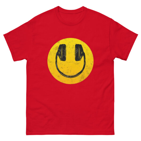 Where the Music Makes You Smile : Tune in,Chill Out tee - Image 5